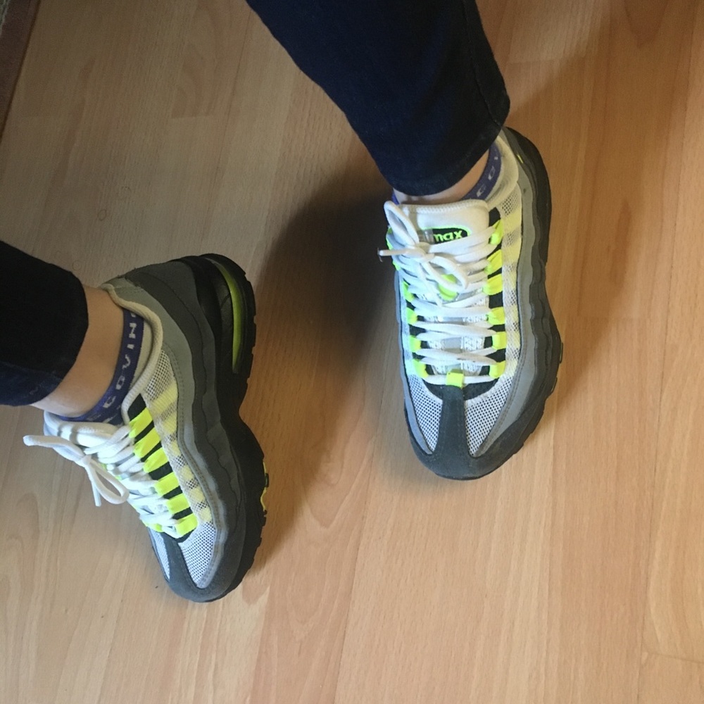 Old school NIKE AIR MAX 95s